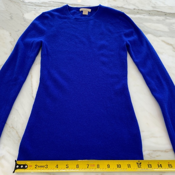 MICHAEL KORS BLUE CASHMERE SWEATER SIZE X-SMALL - Picture 12 of 16